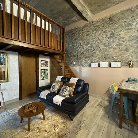 Victoria Tiny Stone House