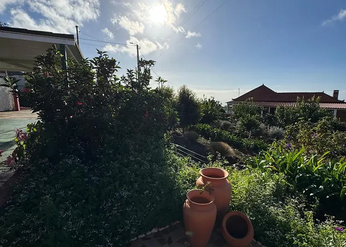 Victoria Tiny Stone House * Ponta do Pargo