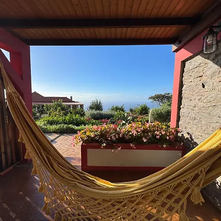 Victoria Tiny Stone House *