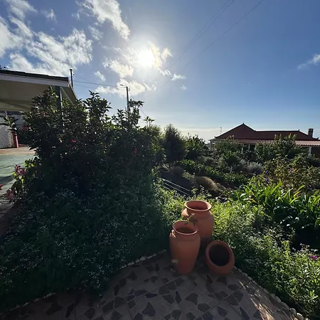 Victoria Tiny Stone House * Ponta do Pargo