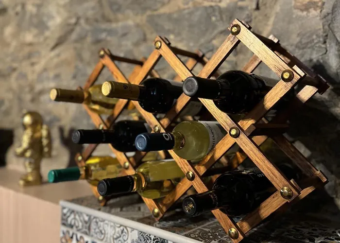 山林小屋 Victoria Tiny Stone House *